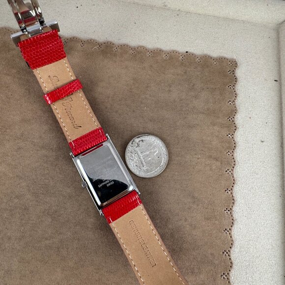 Like Red Red Wine this fine Vintage Lucien Piccard Ruby Watch - Picture 8 of 10